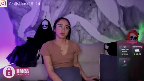 Snapshot of alana_pherson chatting on 10.18.25 alana_pherson online show from 10.18.25