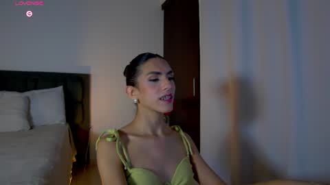 Snapshot of alana_sofia_ chatting on 07.07.26 Alana Tobias online show from 07.07.26