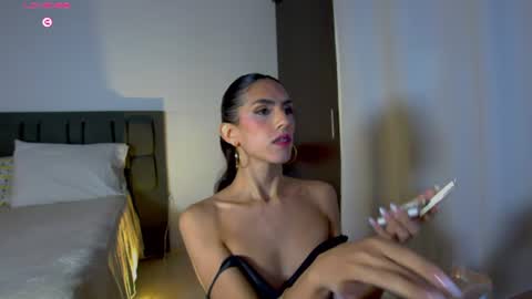 Snapshot of alana_sofia_ chatting on 07.13.26 Alana Tobias online show from 07.13.26