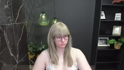 Alana online show from 06.21.26