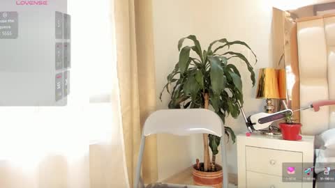 Snapshot of alana_then2 chatting on 03.04.25       online show from 03.04.25