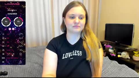 Snapshot of alanabrox chatting on 01.30.25 Julia online show from 01.30.25