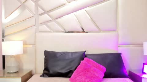 Snapshot of alanajones1 chatting on 01.31.25 alana online show from 01.31.25