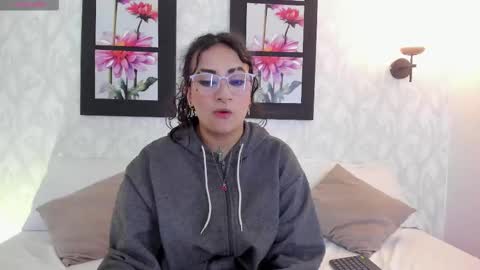  Alana Whitte  online show from 12.22.25