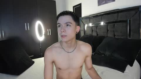 alanblack1 online show from 11.19.25