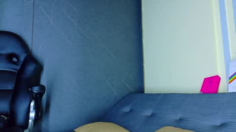 Snapshot of alanferrer chatting on 03.31.26 Alan Ferrer online show from 03.31.26