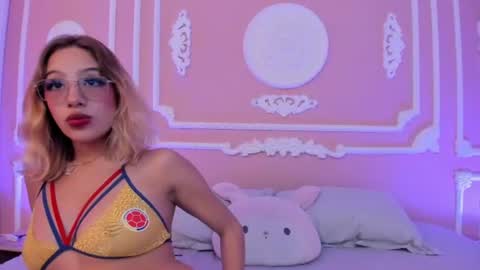 alannamilan online show from 06.27.26