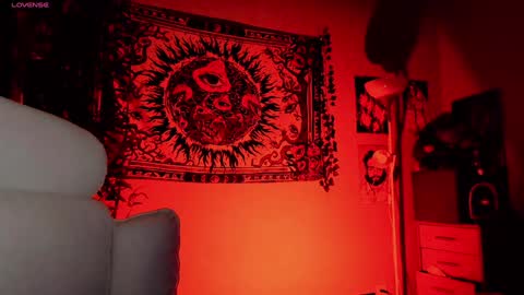 Snapshot of alaska_chan_ chatting on 02.02.25 alaska_chan_ online show from 02.02.25