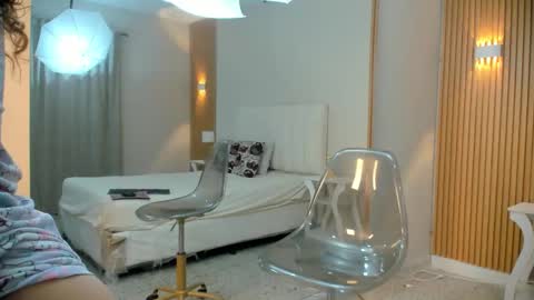 Snapshot of alayasmith chatting on 12.02.25 Alaya online show from 12.02.25