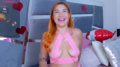 Snapshot of alba_grey chatting on 02.15.25 alba online show from 02.15.25