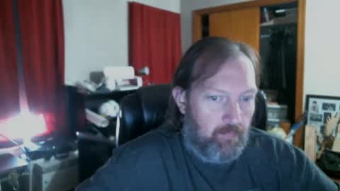 Snapshot of alberik2316 chatting on 11.01.25 Alberik online show from 11.01.25