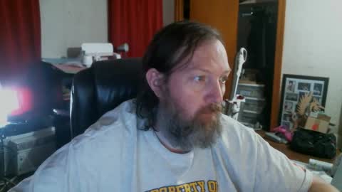 Snapshot of alberik2316 chatting on 02.14.26 Alberik online show from 02.14.26