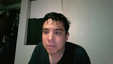 Snapshot of albertoarenas16 chatting on 05.27.26 albertoarenas16 online show from 05.27.26