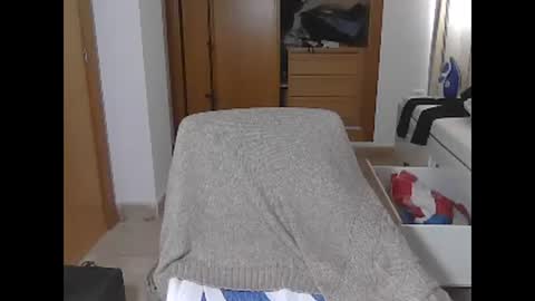 albertolr94730288 online show from 01.04.25