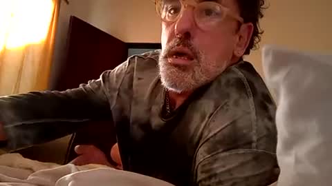 Snapshot of albertoto71 chatting on 06.14.26 albertoto71 online show from 06.14.26