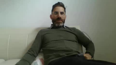 Snapshot of alcatrazcage chatting on 12.04.24 Alcatrazcage online show from 12.04.24