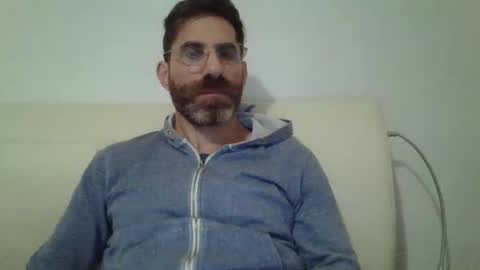 Snapshot of alcatrazcage chatting on 12.19.24 Alcatrazcage online show from 12.19.24