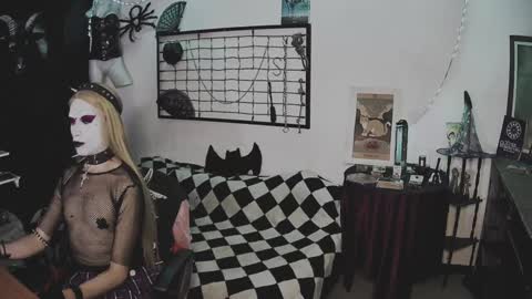 Snapshot of alchemymistic chatting on 01.19.25 Mistic witch online show from 01.19.25