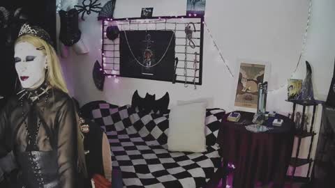 Snapshot of alchemymistic chatting on 02.03.25 Mistic witch online show from 02.03.25