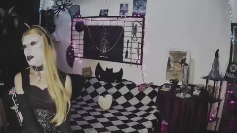 Snapshot of alchemymistic chatting on 03.07.25 Mistic witch online show from 03.07.25