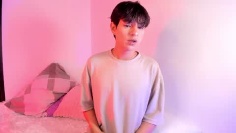 Snapshot of ale_aurarashii chatting on 06.14.26 Ale aurarashii online show from 06.14.26