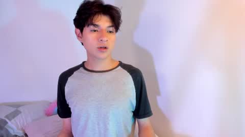 Snapshot of ale_aurarashii chatting on 06.17.26 Ale aurarashii online show from 06.17.26