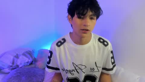 Snapshot of ale_aurarashii chatting on 07.11.26 Ale aurarashii online show from 07.11.26