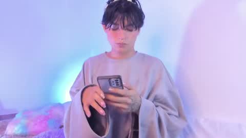 Snapshot of ale_aurarashii chatting on 07.22.26 Ale aurarashii online show from 07.22.26