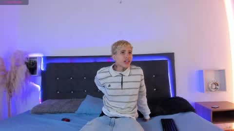 ale_cruzz online show from 06.09.26