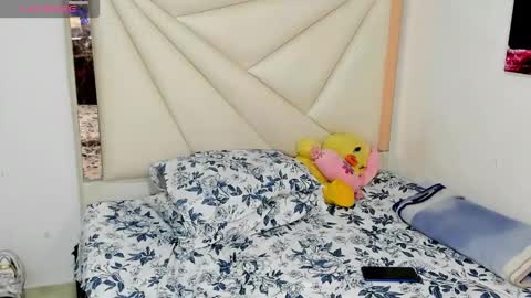 Snapshot of ale_noah_xxx chatting on 02.25.26 ale_noah_xxx online show from 02.25.26