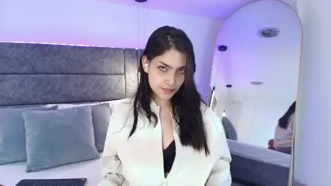 Snapshot of alegna_227 chatting on 07.22.26 alegna online show from 07.22.26