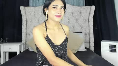 Snapshot of aleja_spearsx chatting on 05.22.26 Alejandra online show from 05.22.26
