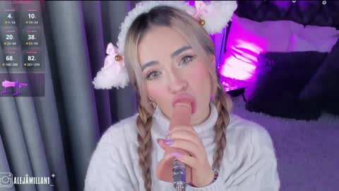 Snapshot of alejamillan1 chatting on 01.05.25   night GTM -5 online show from 01.05.25