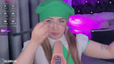 Snapshot of alejamillan1 chatting on 01.15.25   night GTM -5 online show from 01.15.25