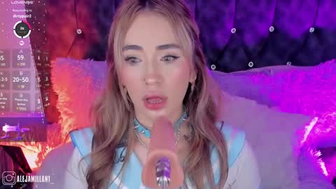 Snapshot of alejamillan1 chatting on 02.25.25   night GTM -5 online show from 02.25.25