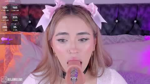 Snapshot of alejamillan1 chatting on 03.05.25   night GTM -5 online show from 03.05.25