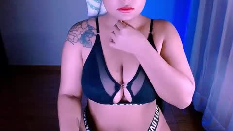 Alejandra  online show from 02.24.25