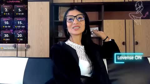 Alejandra online show from 02.10.25