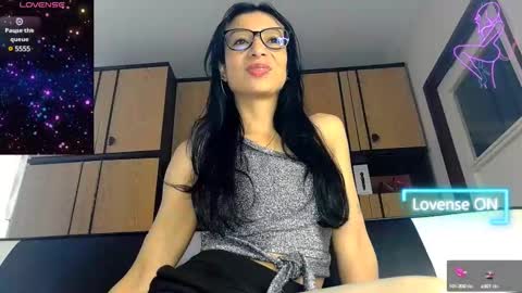 Alejandra online show from 02.15.25
