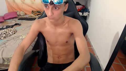 Snapshot of alejandro_cutee chatting on 11.11.25 alejandro_cutee online show from 11.11.25