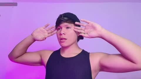 Snapshot of alejandro_vt chatting on 10.16.25 Alejandro G online show from 10.16.25