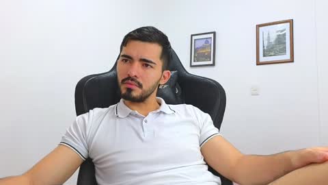 alejandroo_7 online show from 01.18.25