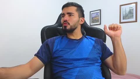 alejandroo_7 online show from 02.08.25