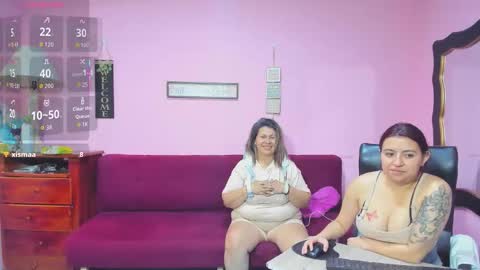 Snapshot of alejita_smithh chatting on 11.08.25 zoe and Kataleya online show from 11.08.25