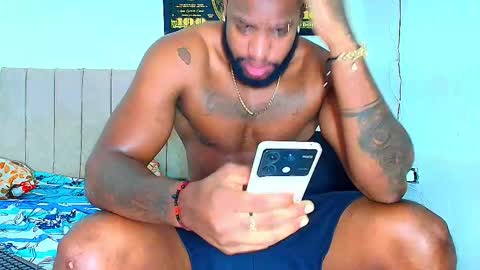 Snapshot of alejo_21cm chatting on 03.26.26 alejo_21cm online show from 03.26.26