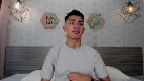 Snapshot of alejo_jones_ chatting on 07.23.26 alejo_jones_ online show from 07.23.26