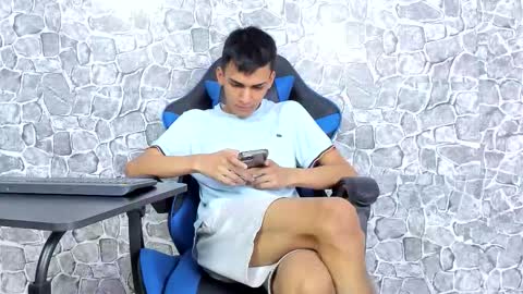 Snapshot of alejo_peverell chatting on 02.25.26 alejo peverell online show from 02.25.26