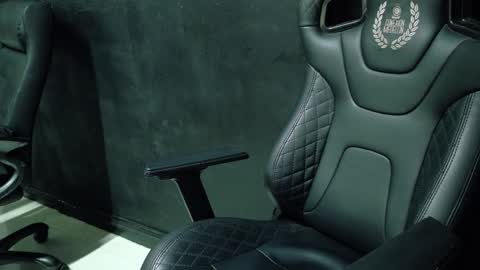 Snapshot of alejoconex6 chatting on 10.02.25 Alejo online show from 10.02.25