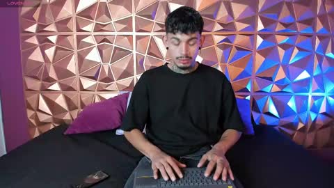 aleking13 online show from 10.04.25