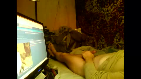 Snapshot of alekss4 chatting on 12.30.24 alekss4 online show from 12.30.24